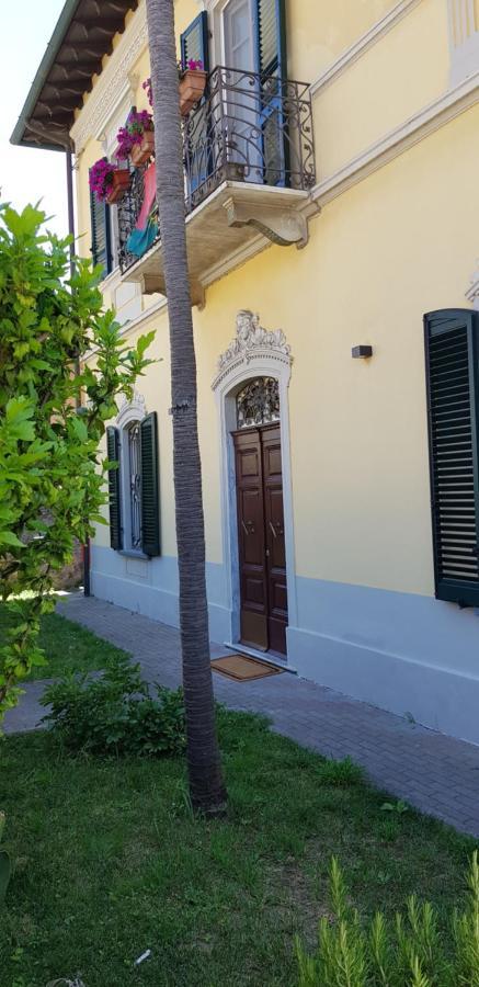 Villa Liberty il Lauro Bed&Breakfast Pisa Esterno foto