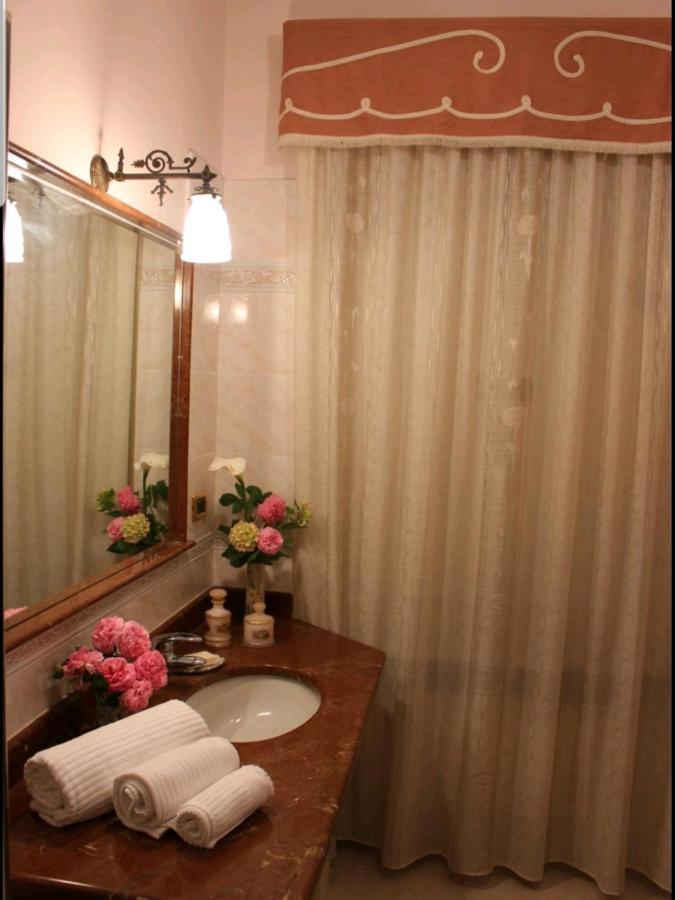 Villa Liberty il Lauro Bed&Breakfast Pisa Esterno foto